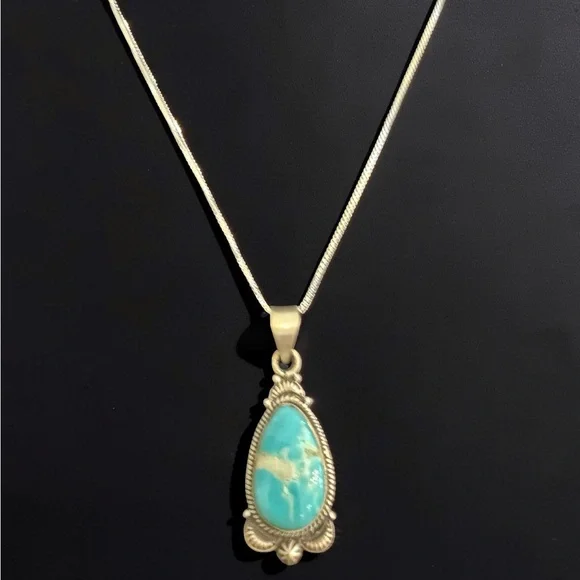 Sterling Silver Teardrop Native American kingman Turquoise Pendant Necklace - Picture 2 of 5